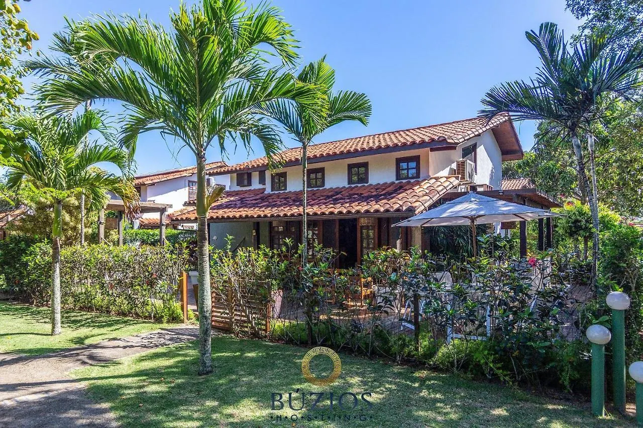 Casa completa! 4 suítes com ar, área gourmet com cervejeira privativa, wi fi 200mb Búzios
