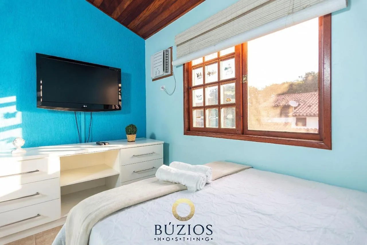 Casa de Férias Casa completa! 4 suítes com ar, área gourmet com cervejeira privativa, wi fi 200mb Búzios